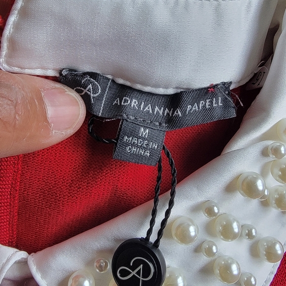 Adrianna Papell Crimson Top with Pearl Collar Size M. - Picture 2 of 7